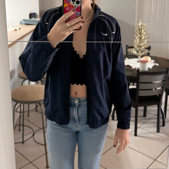 Nike Jacket - Picture 2 of 4